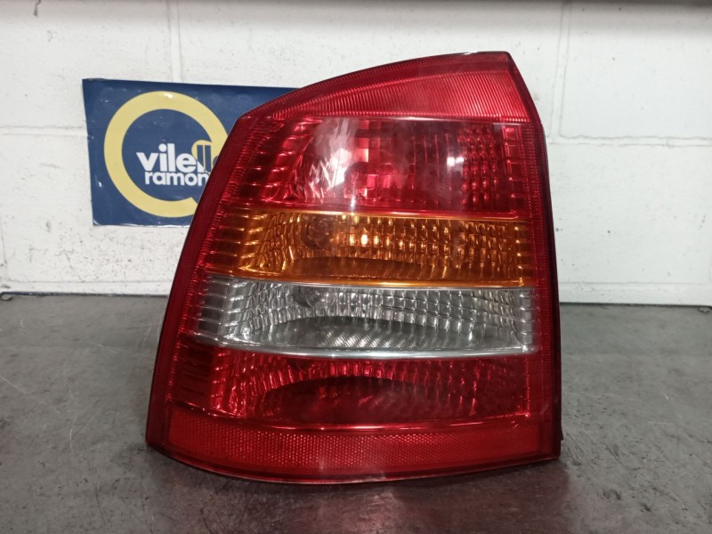 Recambio de piloto trasero izquierdo para opel astra g berlina 1.6 16v referencia OEM IAM   