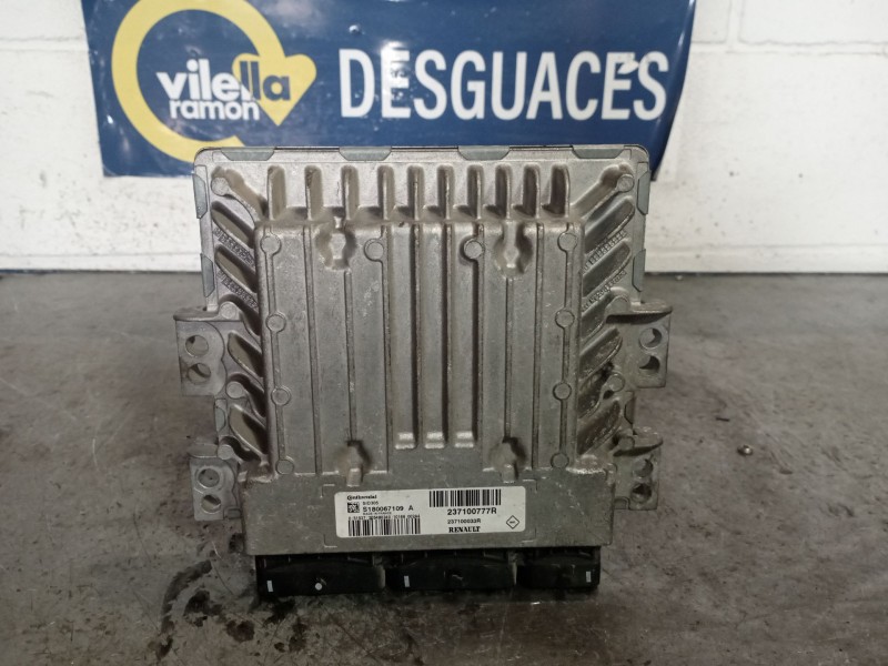 Recambio de centralita motor uce para renault megane iii berlina 5 p dynamique referencia OEM IAM S180067109A  