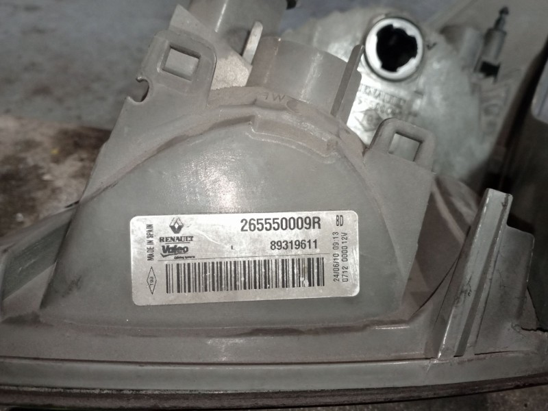 Recambio de piloto porton izquierdo para renault megane iii berlina 5 p dynamique referencia OEM IAM 265550009R  