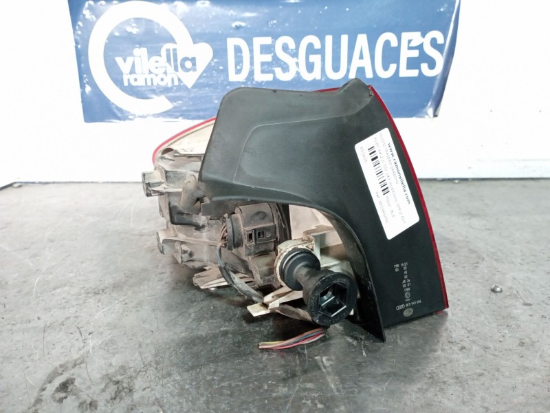 Recambio de piloto trasero derecho para audi a4 2.0 tdi 143 multitronic dpf referencia OEM IAM 8E5945096  