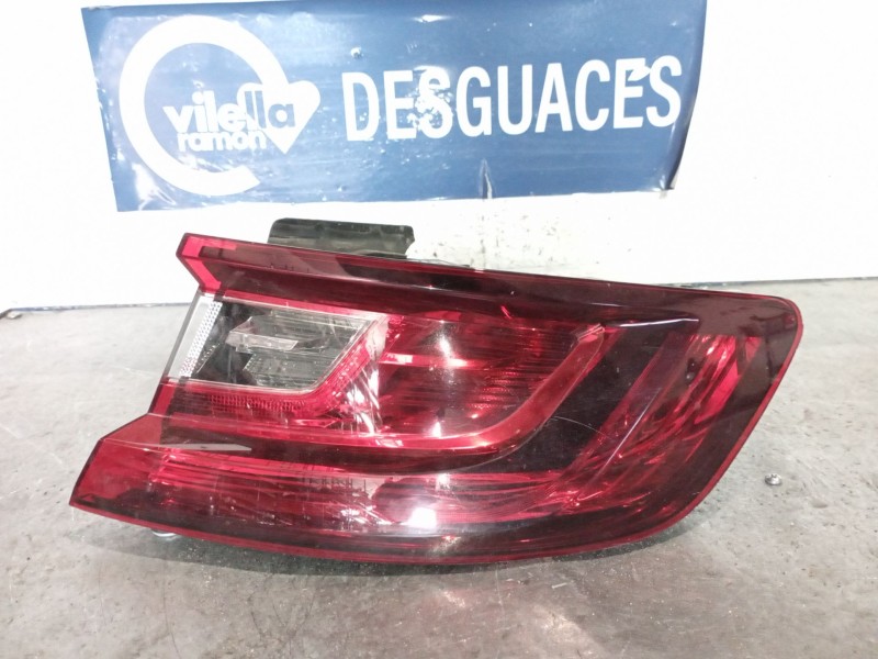 Recambio de piloto trasero derecho para renault megane referencia OEM IAM 265509578R  