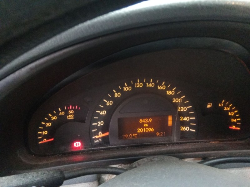 mercedes clase c (w203) berlina del año 2004