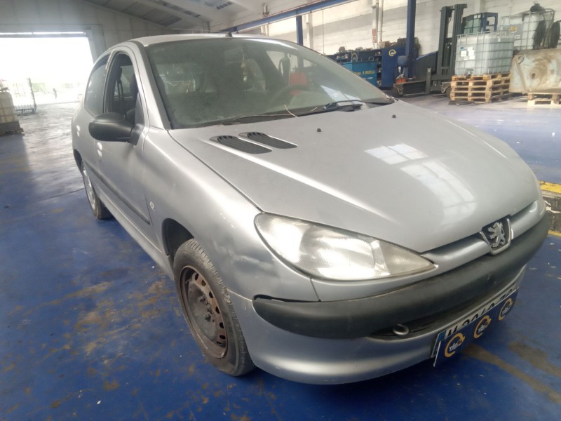 peugeot 206 berlina 1.9 diesel | 0.98 - ... del año 2000