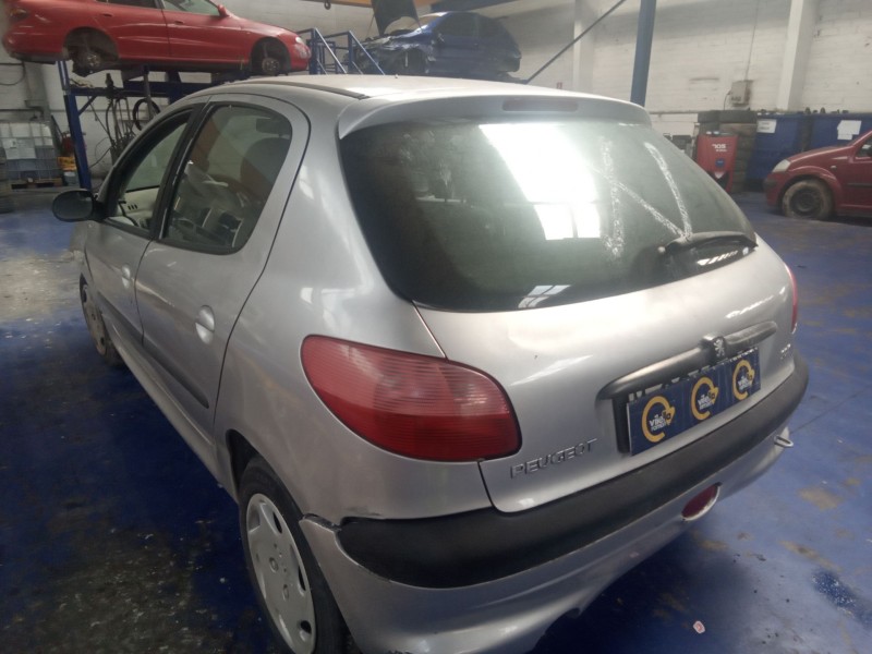 peugeot 206 berlina 1.9 diesel | 0.98 - ... del año 2000