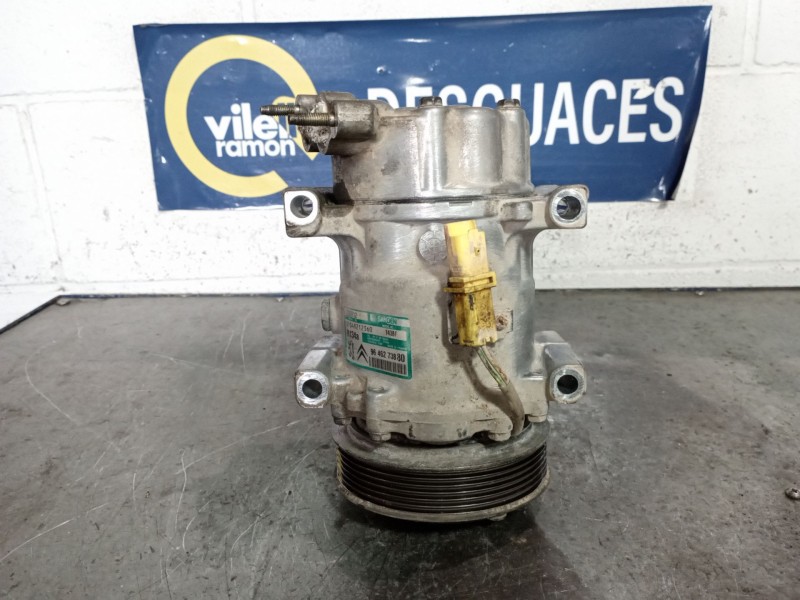 Recambio de compresor aire acondicionado para peugeot 206 berlina xr referencia OEM IAM 1438F  