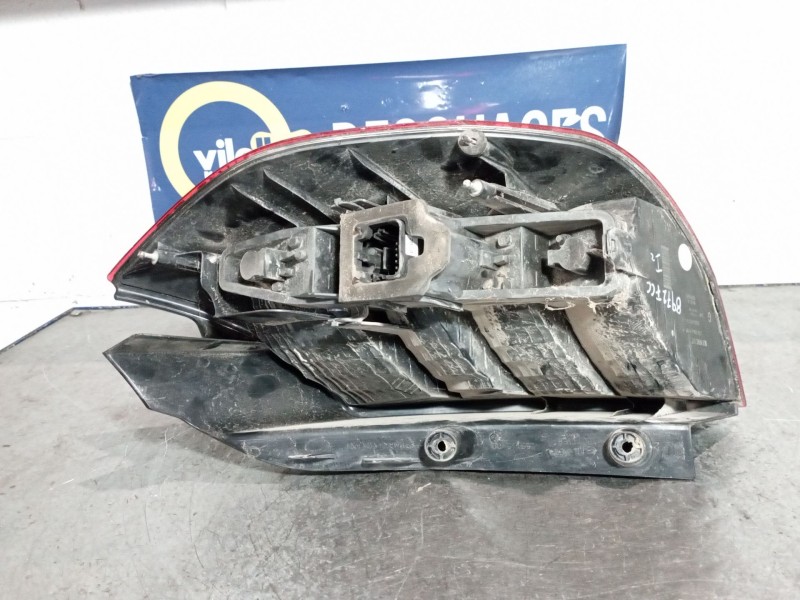 Recambio de piloto trasero izquierdo para renault scenic ii 1.6 16v referencia OEM IAM 8200493374G  