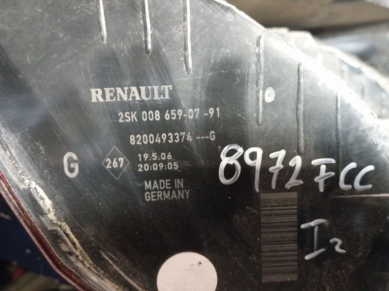 Recambio de piloto trasero izquierdo para renault scenic ii 1.6 16v referencia OEM IAM 8200493374G  