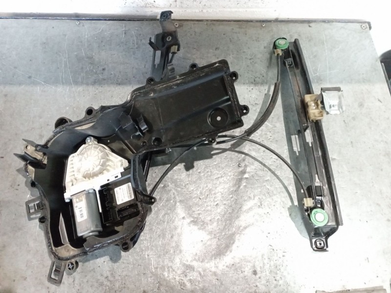 Recambio de elevalunas delantero izquierdo para seat leon (1p1) reference referencia OEM IAM 1P0837401A  