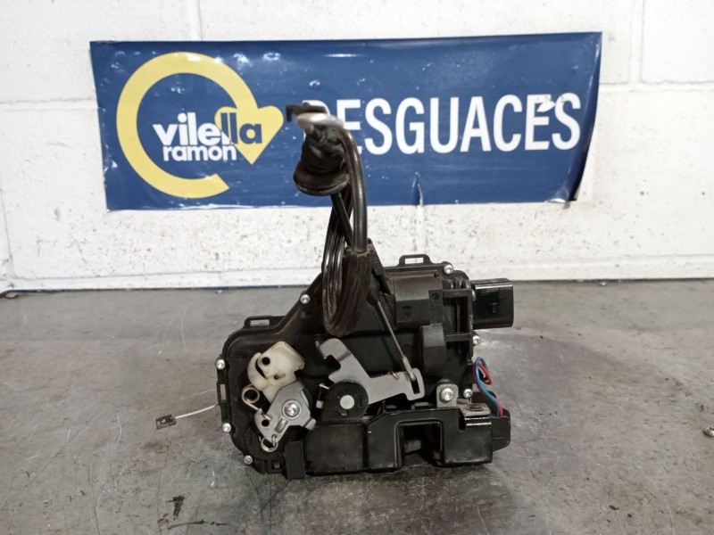 Recambio de cerradura puerta delantera izquierda para volkswagen golf iv berlina (1j1) 1.6 referencia OEM IAM   