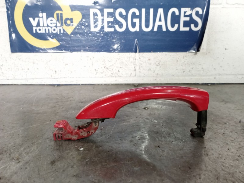 Recambio de maneta exterior delantera derecha para audi a5 2.0 tfsi 211 referencia OEM IAM 8T0837205A  