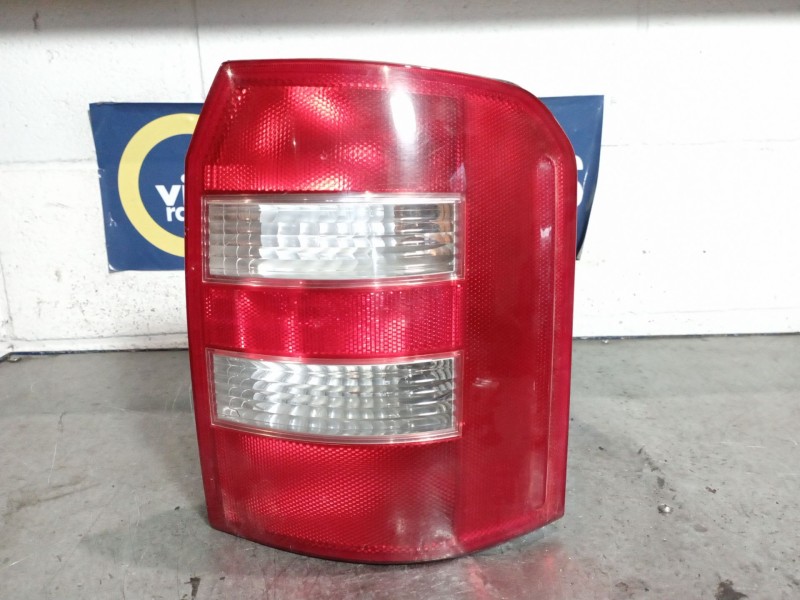 Recambio de piloto trasero izquierdo para audi a2 (8z) 1.4 referencia OEM IAM   