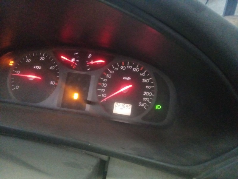 renault laguna ii (bg0) del año 2002