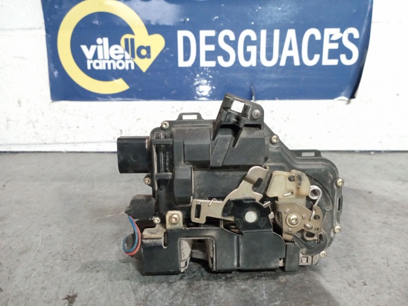 Recambio de cerradura puerta delantera derecha para seat leon (1m1) 1.6 referencia OEM IAM   