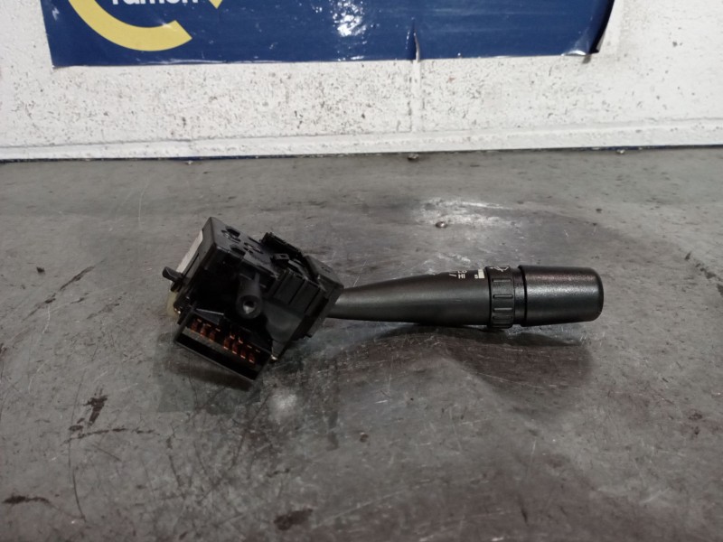 Recambio de mando limpia para kia carnival 2.9 crdi vgt concept referencia OEM IAM 934104D200  