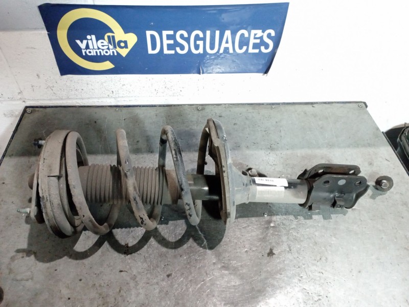 Recambio de amortiguador delantero izquierdo para kia carnival 2.9 crdi vgt concept referencia OEM IAM   