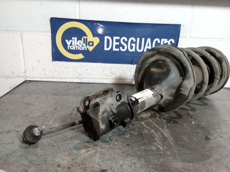 Recambio de amortiguador delantero derecho para kia carnival 2.9 crdi vgt concept referencia OEM IAM   