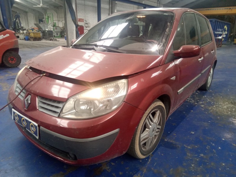 renault scenic ii del año 2004