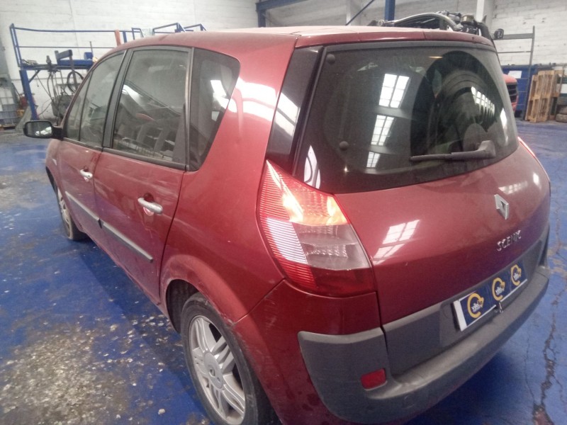 renault scenic ii del año 2004