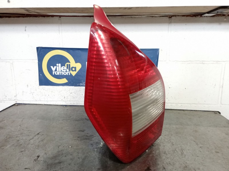 Recambio de piloto trasero izquierdo para citroen c2 1.4 hdi referencia OEM IAM   