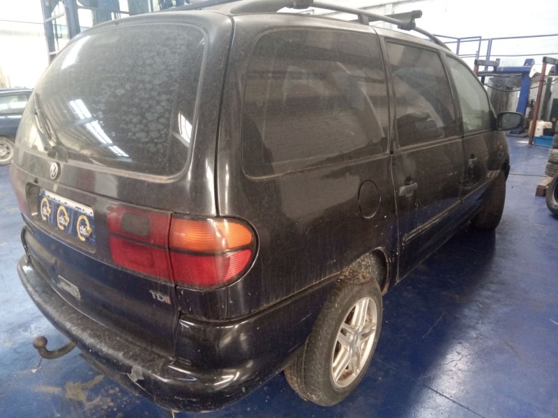 seat alhambra (7v8) del año 2007