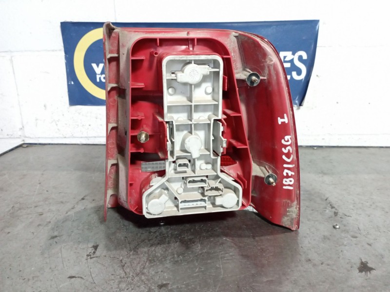 Recambio de piloto trasero izquierdo para volkswagen passat berlina (3b2) 1.9 tdi | 0.96 - ... 1.9 tdi | 0.96 - ... referencia O