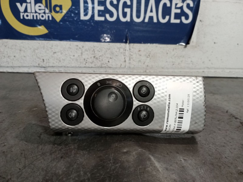 Recambio de mando luces para opel astra h berlina 1.9 cdti referencia OEM IAM 13100128  