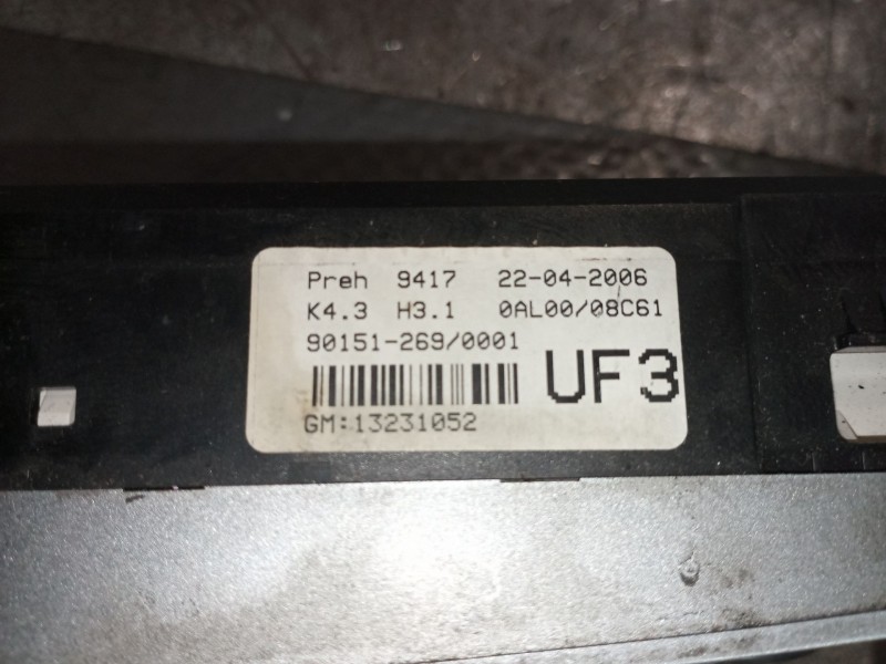Recambio de mando climatizador para opel astra h berlina 1.9 cdti referencia OEM IAM 13231052  