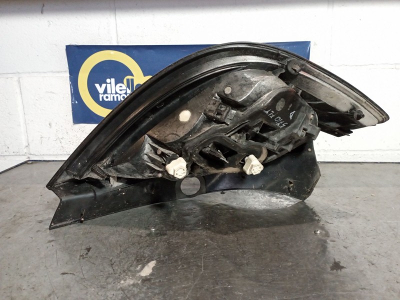 Recambio de piloto trasero derecho para opel astra h berlina 1.9 cdti referencia OEM IAM   