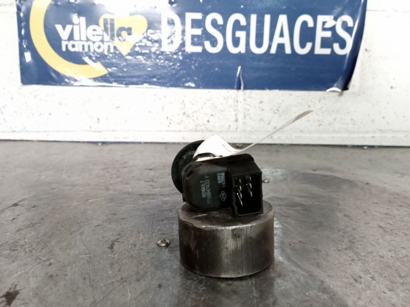 Recambio de mando retrovisor para renault megane scenic alize 1.9dti referencia OEM IAM 7700847433F  