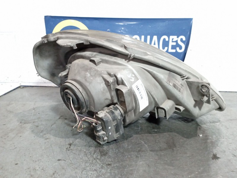 Recambio de faro izquierdo para renault trafic combi (ab 4.01) 1.9 diesel referencia OEM IAM 7700311371  