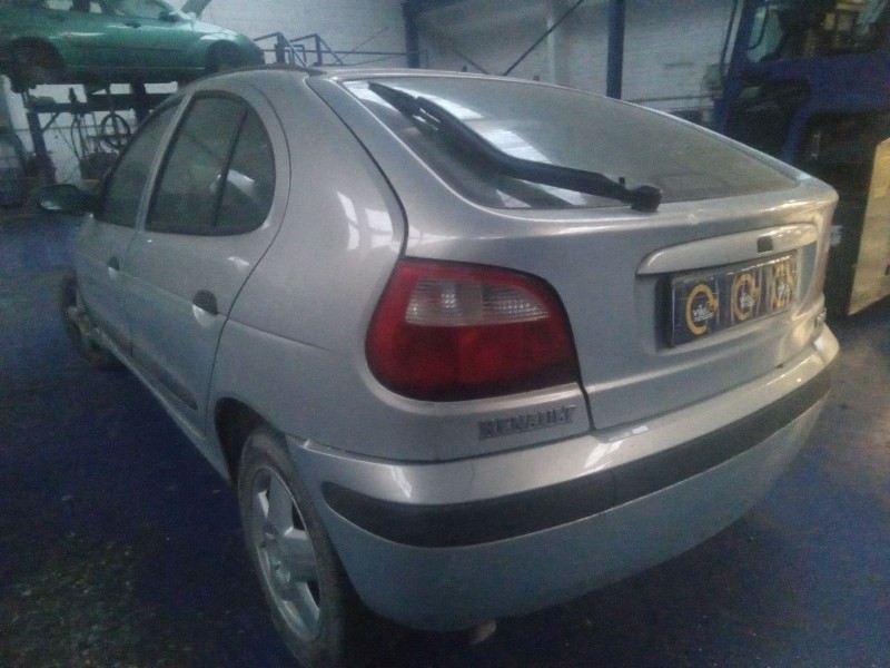renault megane i fase 2 berlina (ba0) 1.6 | 0.99 - 0.02 del año 2000