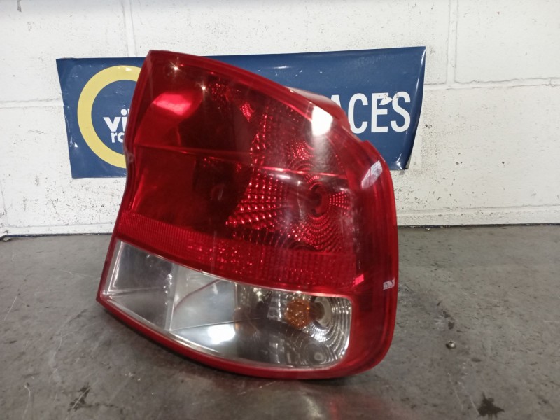 Recambio de piloto trasero derecho para daewoo kalos sedán (klas) 1.4 referencia OEM IAM   