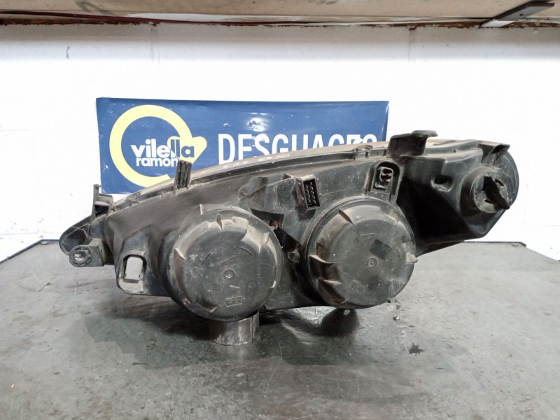 Recambio de faro derecho para peugeot 307 (s1) 1.6 16v cat referencia OEM IAM   