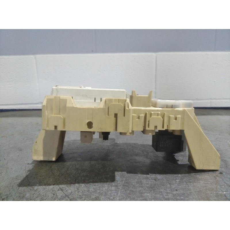 Recambio de caja reles fusibles para suzuki swift berlina (mz)  | 0.05 - ... swift berlina (mz)  | 0.05 - ... referencia OEM IAM