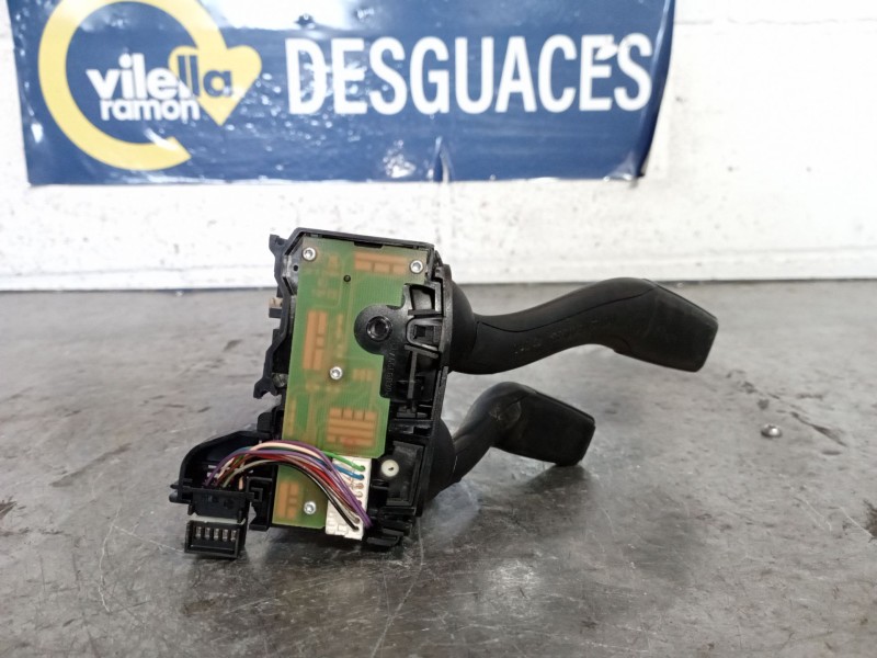 Recambio de mando intermitentes para audi a3 (8p) 2.0 tdi ambiente referencia OEM IAM 8P0953513B  
