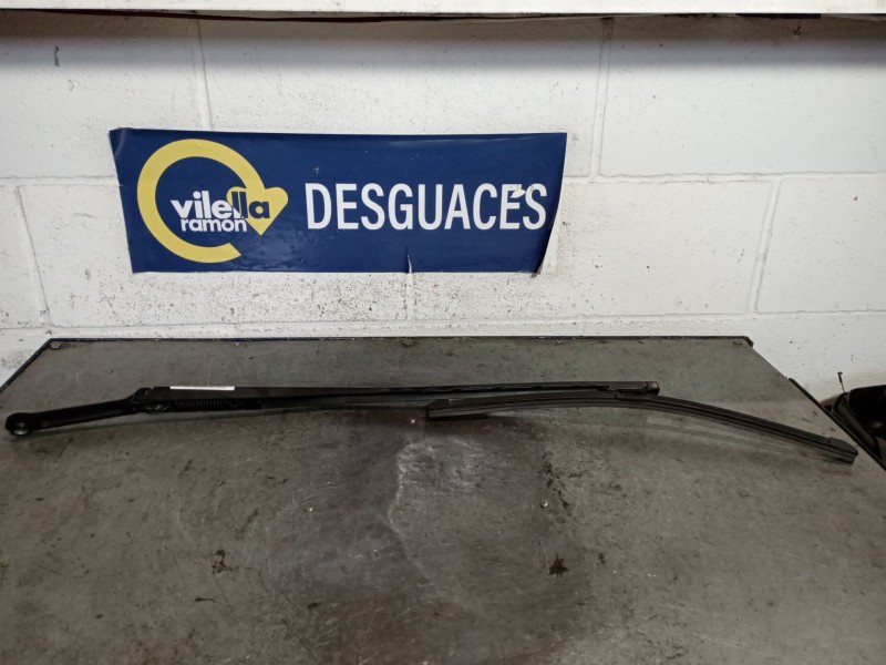 Recambio de brazo limpia delantero derecho para audi a3 (8p) 2.0 tdi ambiente referencia OEM IAM 8P1955408A  