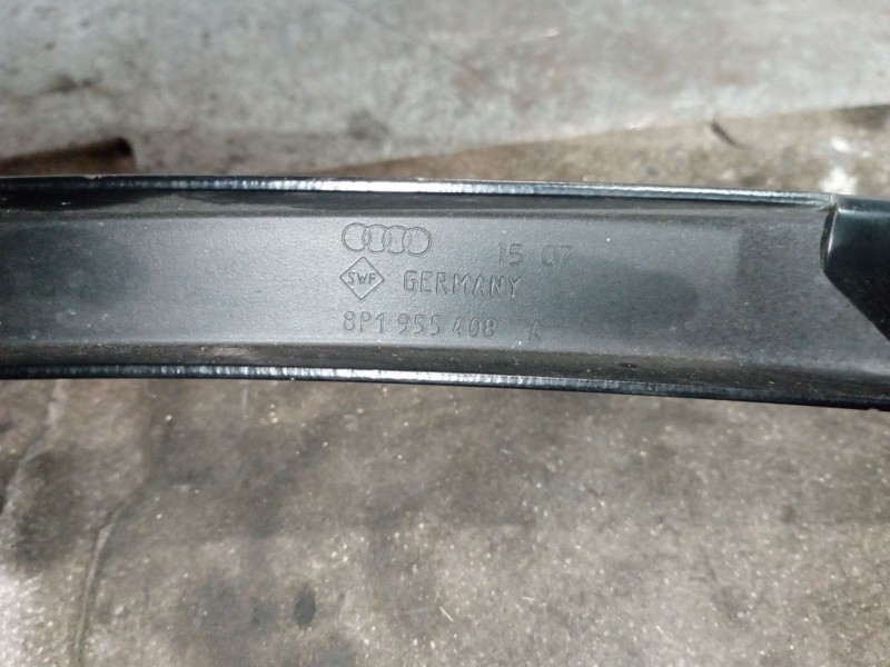Recambio de brazo limpia delantero derecho para audi a3 (8p) 2.0 tdi ambiente referencia OEM IAM 8P1955408A  