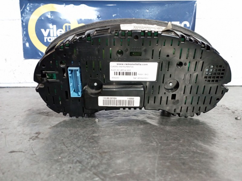 Recambio de cuadro instrumentos para audi a3 (8p) 2.0 tdi ambiente referencia OEM IAM 8P0920931  