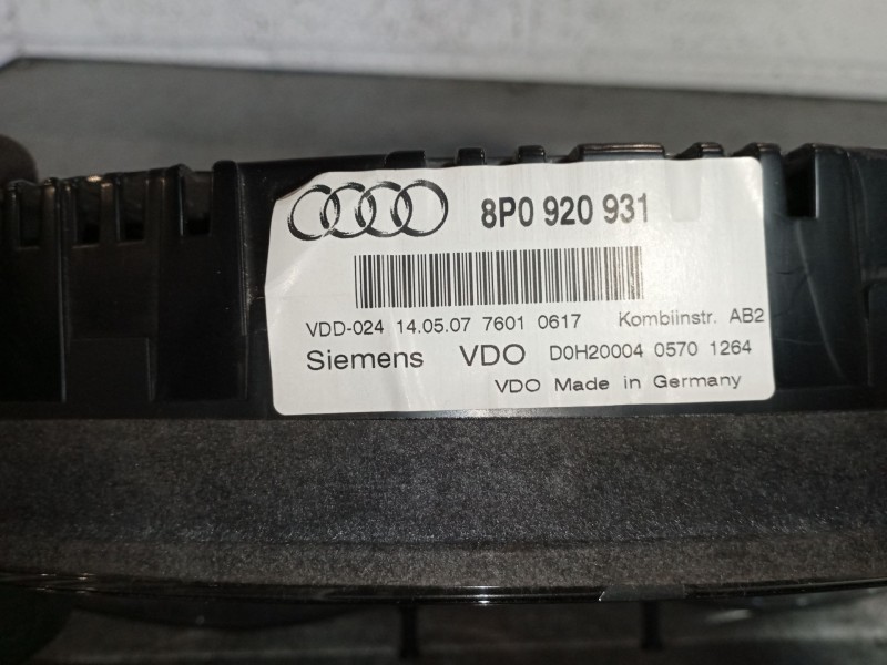 Recambio de cuadro instrumentos para audi a3 (8p) 2.0 tdi ambiente referencia OEM IAM 8P0920931  