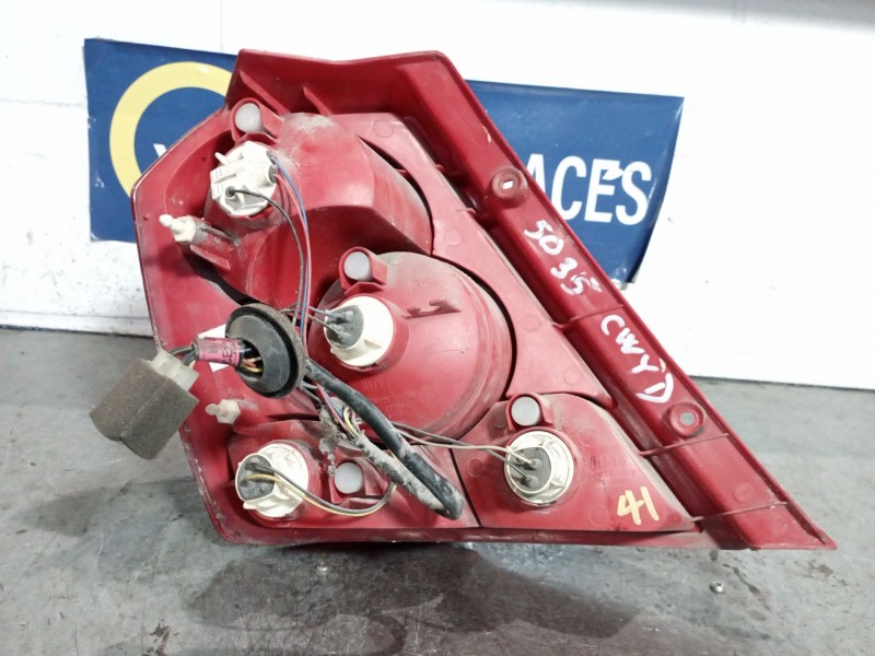 Recambio de piloto trasero derecho para daewoo kalos 1.2 cat | 0.02 - ... 1.2 cat | 0.02 - ... referencia OEM IAM   