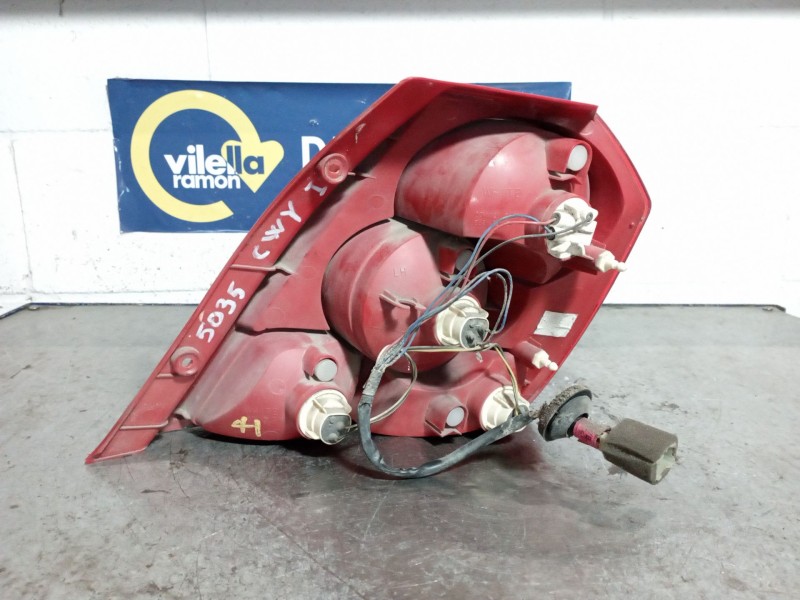 Recambio de piloto trasero izquierdo para daewoo kalos 1.2 cat | 0.02 - ... 1.2 cat | 0.02 - ... referencia OEM IAM   