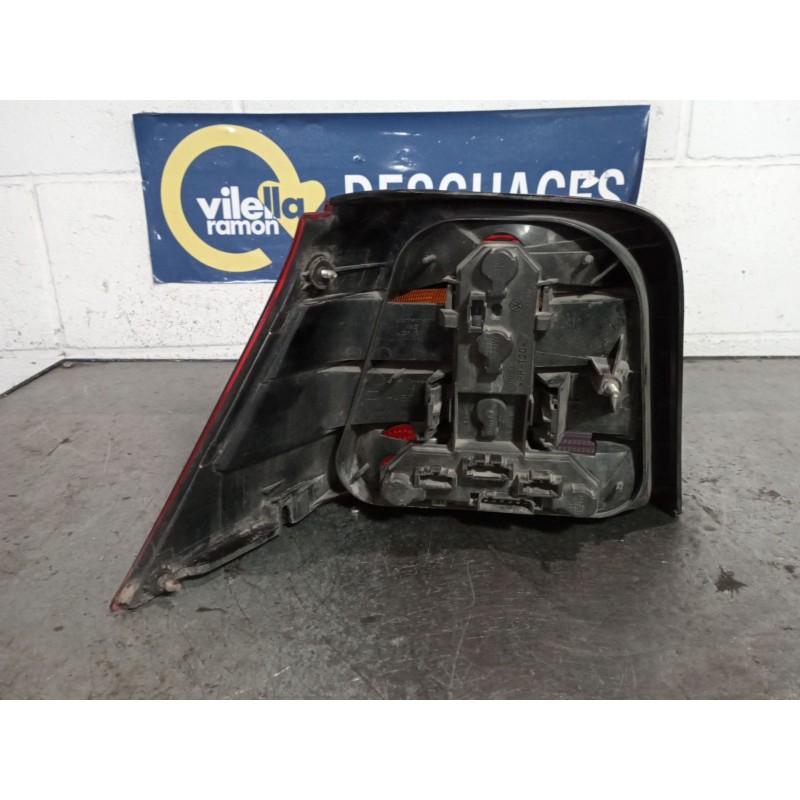 Recambio de piloto trasero izquierdo para volkswagen golf iv berlina (1j1)  | 0.97 - 0.03 golf iv berlina (1j1)  | 0.97 - 0.03 r