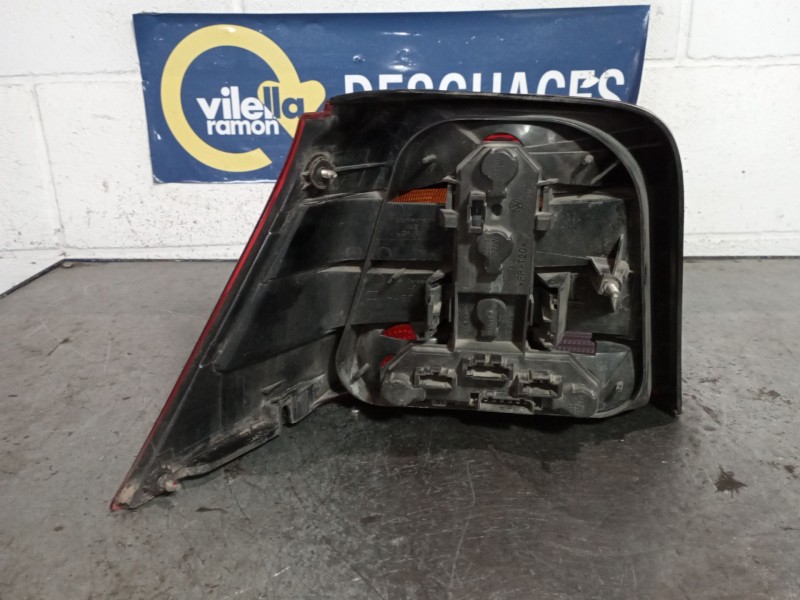 Recambio de piloto trasero izquierdo para volkswagen golf iv berlina (1j1)  | 0.97 - 0.03 golf iv berlina (1j1)  | 0.97 - 0.03 r