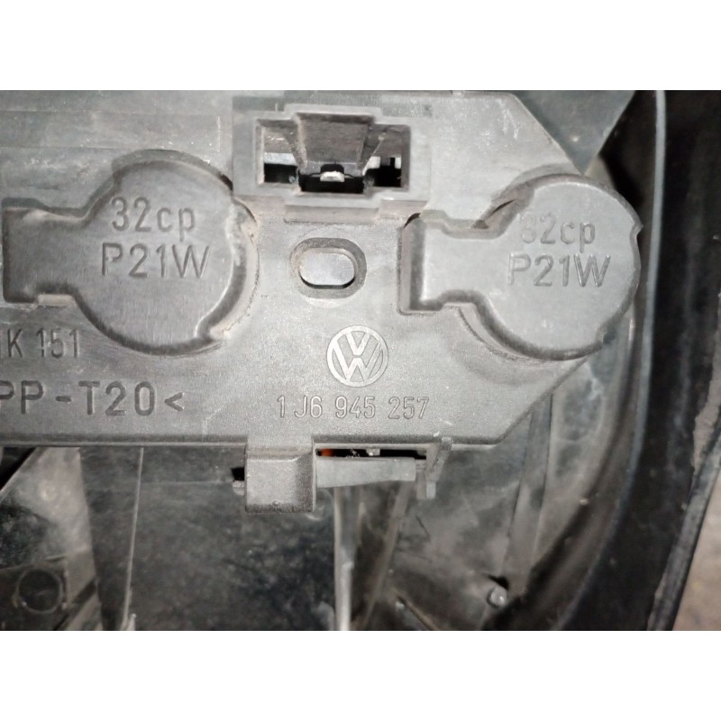 Recambio de piloto trasero izquierdo para volkswagen golf iv berlina (1j1)  | 0.97 - 0.03 golf iv berlina (1j1)  | 0.97 - 0.03 r