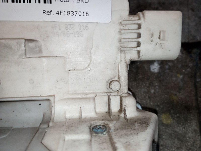 Recambio de cerradura puerta delantera derecha para audi a3 (8p) 2.0 tdi ambiente referencia OEM IAM 4F1837016  