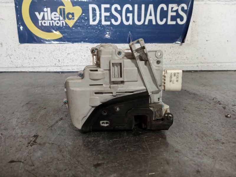 Recambio de cerradura puerta delantera izquierda para audi a3 (8p) 2.0 tdi ambiente referencia OEM IAM 4F1837015  