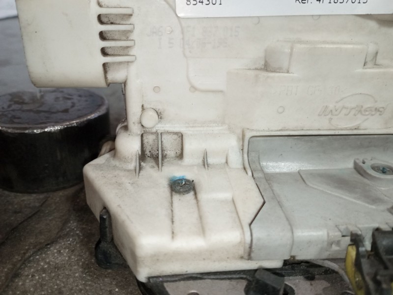 Recambio de cerradura puerta delantera izquierda para audi a3 (8p) 2.0 tdi ambiente referencia OEM IAM 4F1837015  