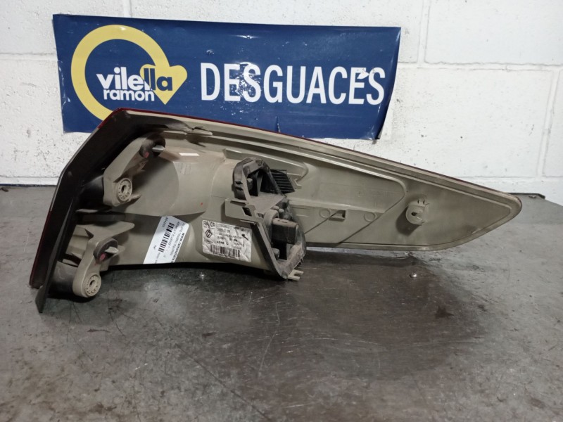 Recambio de piloto trasero izquierdo para renault fluence  | ...  | ... referencia OEM IAM 265550016R  