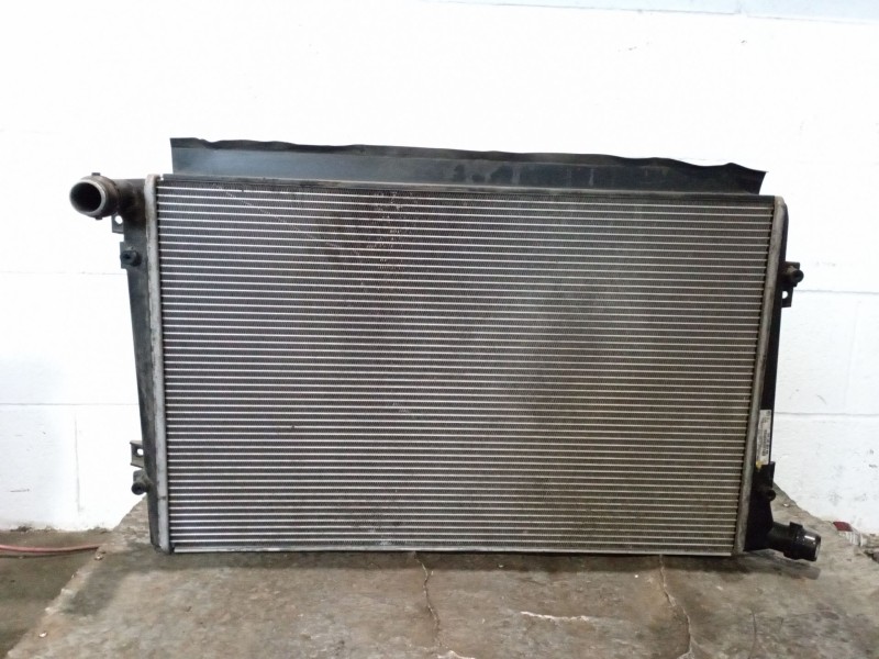 Recambio de radiador agua para seat leon (1p1) reference referencia OEM IAM 1K0121251AK  