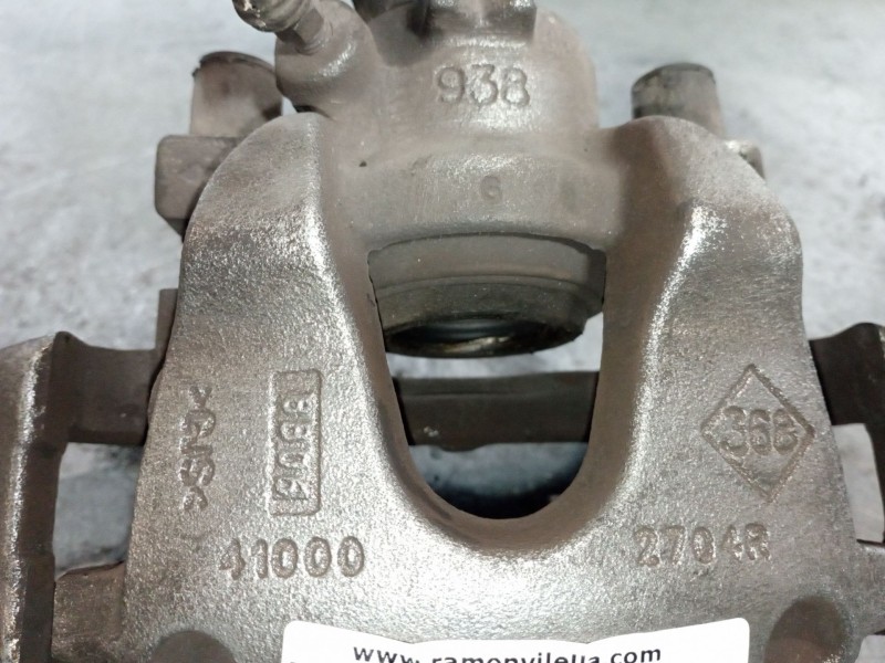 Recambio de pinza freno delantera derecha para dacia sandero stepway essential referencia OEM IAM 410002704R  